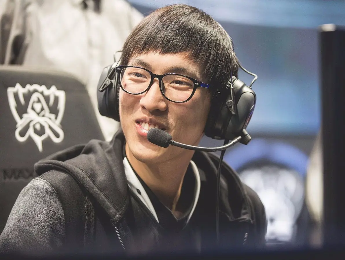 kaiyun-战术调整引爆全场！，Karsa意外战胜SKT比赛高潮迭起的简单介绍