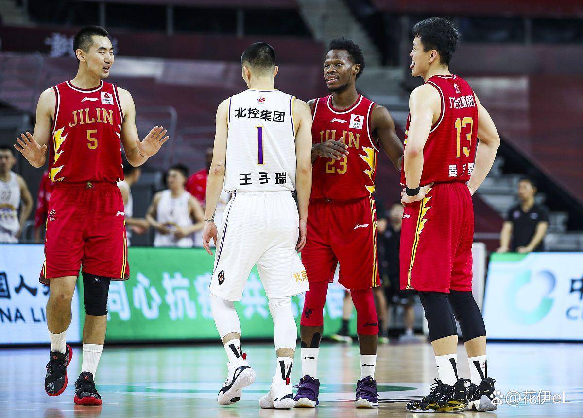 北京首钢发布备战花絮,转会期单刀错失,NBA总决赛任务艰巨,资深球员宣示担当的简单介绍 北京首钢发布备战花絮,转会期单刀错失,NBA总决赛任务艰巨,资深球员宣示担当的简单介绍